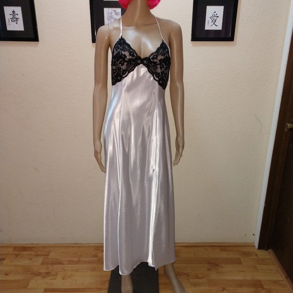 VS robe and nightgown